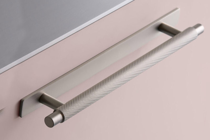 Uchwyt MANOR BACK stal szczotkowana